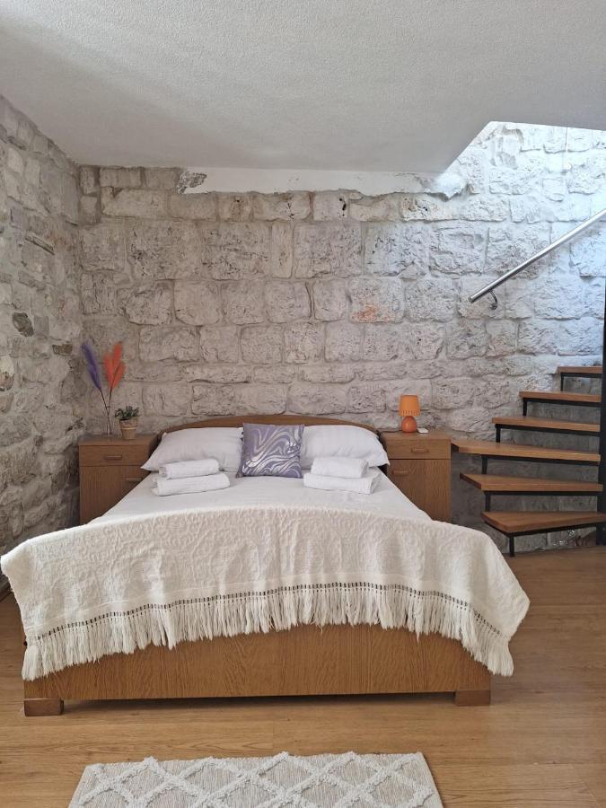 Apartment Tonka Trogir Exterior foto